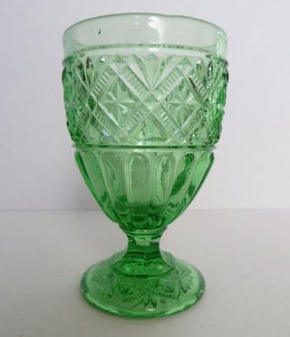 Grünes Pressglas Jugendstil Fußbecher Pokalglas Wohl Meisenthal 1907 Bild