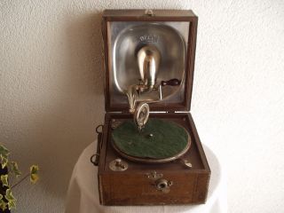 Antike Origi.  Kleines Englisches Koffer - Grammophon Mit Trichter Um 1900/20 Bild