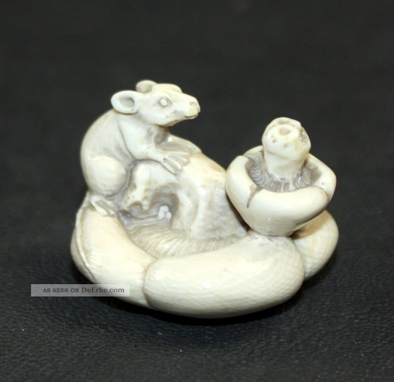 Netsuke Signiert Ratte Auf Pilz Um 1900 öder älter Sammlerstück Entstehungszeit nach 1945 Bild