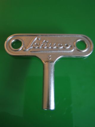 Schuco Nr.  3 Schlüssel Aufziehschlüssel Uhrwerksschlüssel Top Bild