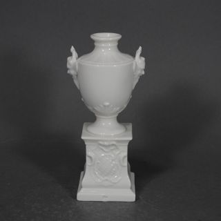Nymphenburg Vase Maskaron Figur Figure Figurine Bild
