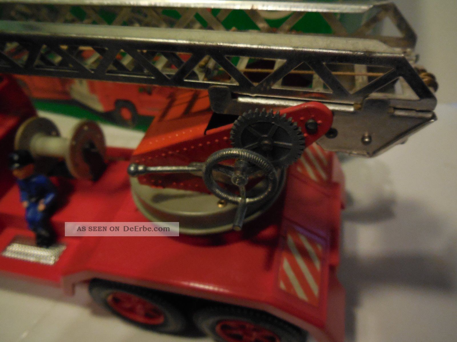 Große Gama Spielzeug - Feuerwehr Mit Ausziehbarer Leiter, Neuwertig, Ovp