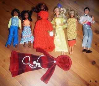 Konvolut Barbiepuppen Und Ken Aus Den 60er - 70er Jahren Sammlerraritäten Bild