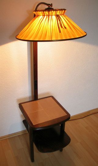 Alte Stehlampe Mit Integr.  Tisch,  50er Jahre,  Aus Familienbesitz Bild