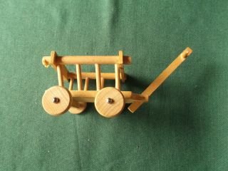 Kleiner Leiterwagen Für Eine Puppe Holz Ca.  15x8x5cm Bild