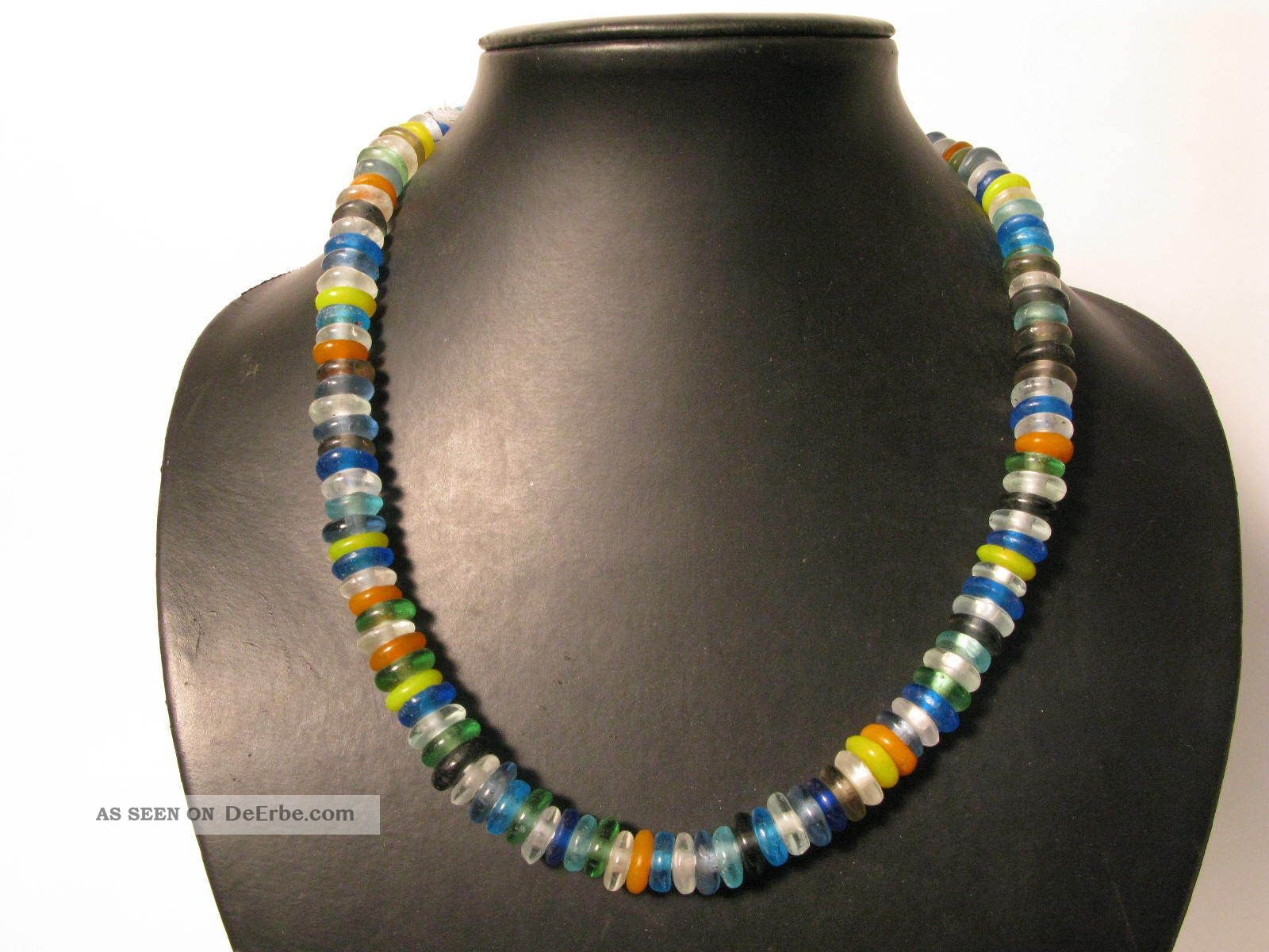 Pulverglasperlen 13mm Farben A Colours Spacer Ghana Recycling Glass Bead Afrozip Entstehungszeit nach 1945 Bild
