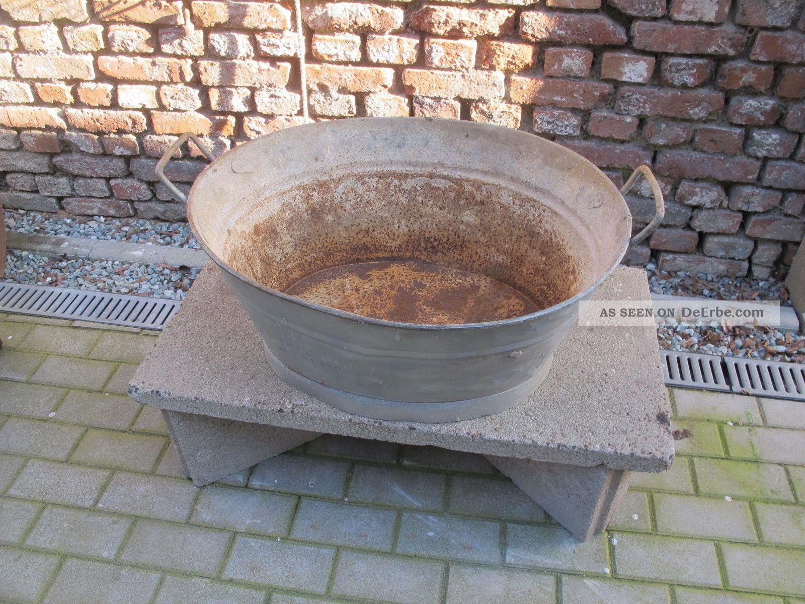 Alte Zinkwanne Pflanzkübel Gartendekoration Starke Gebrauchsspuren (1) Original, vor 1960 gefertigt Bild