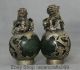 Chinesische Jade Miao Silber Foo Fu Hunde Wächter - Löwe - Runde Kugel Kugel Pair Antike Bild 1