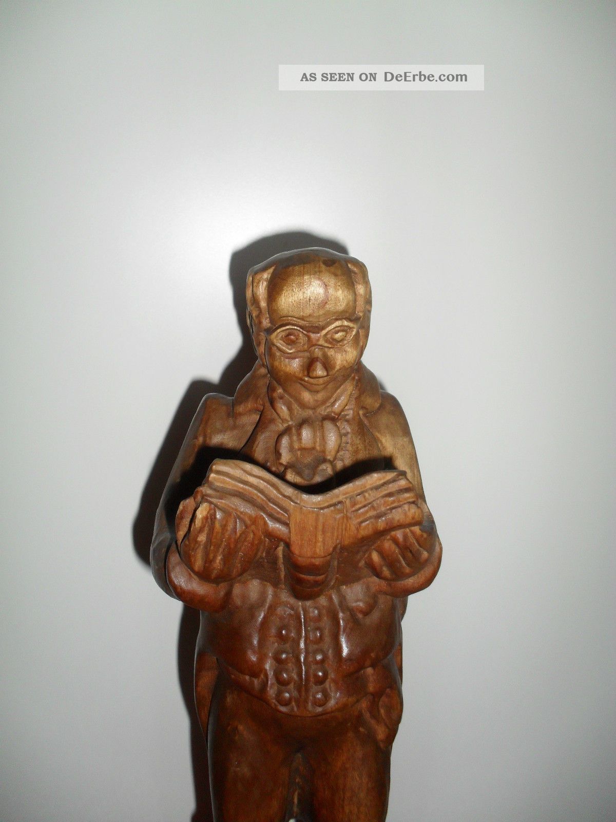 Alte Holzfigur Lehrer Bibliothekar Vorleser Buch Leser Holzarbeiten Bild