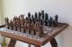 Altes Schach Tisch Mit Figuren Handarbeit Schnitzerei Holzarbeiten Bild 2