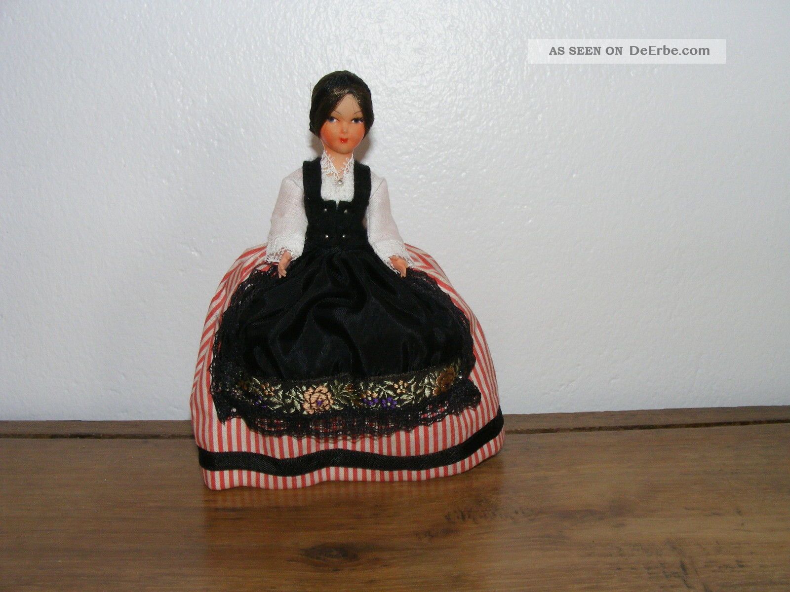 Alte Franz.  Puppe - Frau - Markt - Märchen - Kaufladen - Puppenhaus - Puppenstube Original, gefertigt vor 1970 Bild