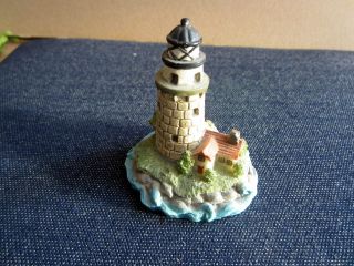 . Leuchtturm Miniatur.  Hoch Ca.  7 Cm,  Aus Polyresin,  Handbemalt. Bild