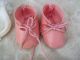 Alte Puppenkleidung Schuhe Vintage Peach Soft Shoes Lacy Socks 40cm Doll 51/2cm Original, gefertigt vor 1970 Bild 1