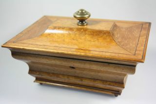 Antikes Biedermeier Nähkästchen Nähkasten Mit Spieluhr Spieldose Walzenspieluhr Bild