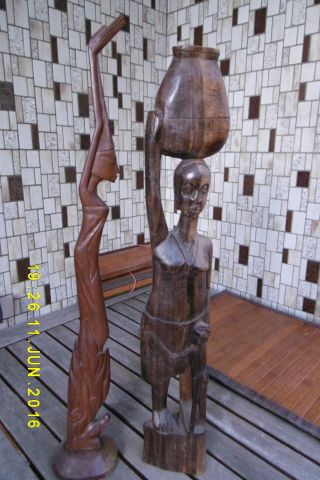 2 Holzfiguren Aus Afrika,  Hand Geschnitzt - Sehr Dekorativ Bild