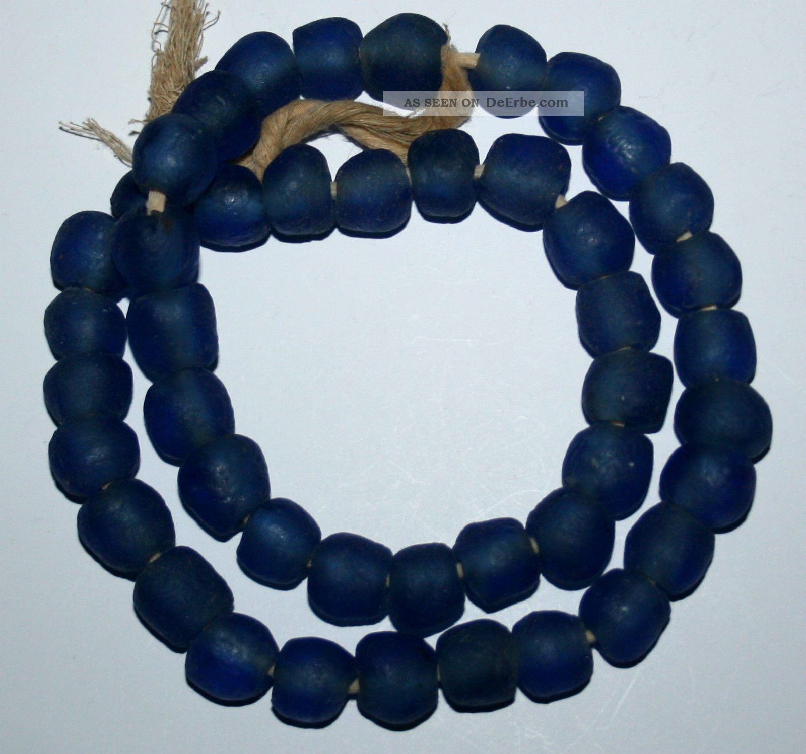 Krobo Dogon Recycled Glas Perlen Ghana Blau Entstehungszeit nach 1945 Bild