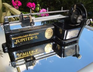 Jupiter 2 Bleistiftschärfmaschine Von Guhl & Harbeck Old German Pencil Sharpener Bild