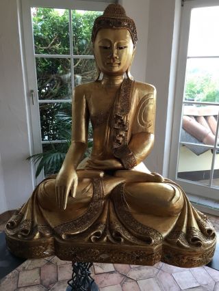 Buddha Mit Blattgold 1m Hoch Bild