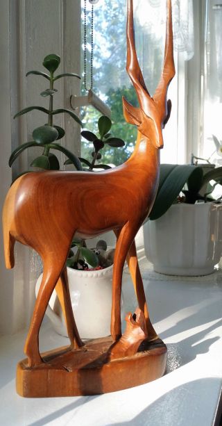 Antilope Mit Kitz Holz 2 Farbig Geschnitzt Bild