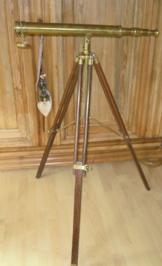 Vintage Messing Teleskop Fernrohr Fernglas 74cm Mit Stativ Messing / Holz 115cm Bild