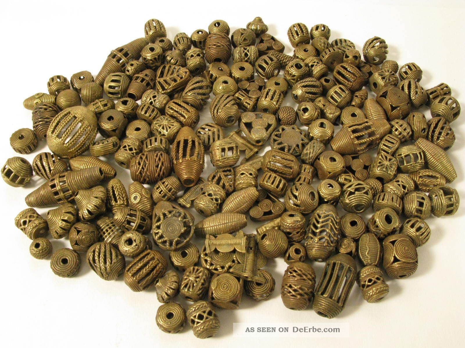 Über 150 Messingperlen Konvolut Gelbguß Ghana Brass Beads Ashanti Akan Afrozip Entstehungszeit nach 1945 Bild