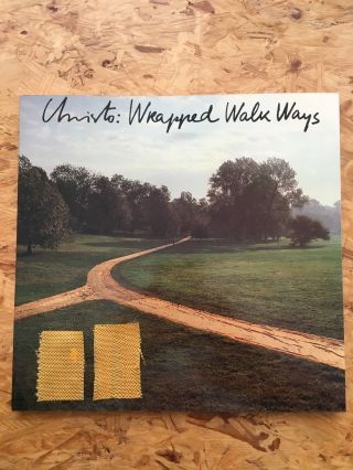 Christo ' Wrapped Walk Ways ' Kansas 1977 Buch Und 2 Stoffstücke Fabric Bild