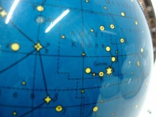 Himmelsglobus Columbus 60er Sternenglobus Beleuchtet Sockel Holz Atmosphäre Bild
