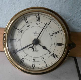 Peweta Hamburg Watchmakers 1904,  Schiffsuhr,  Messing Quarz - Uhr,  Maritim 1979 Bild