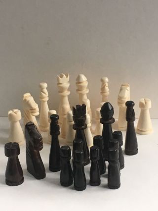 Antike Schachspiel Figuren Aus Bein Und Ebenholz Bild