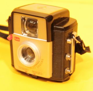 Kodak Brownie Starlet Camera Mit Ledertasche - Fabrique En France Bild