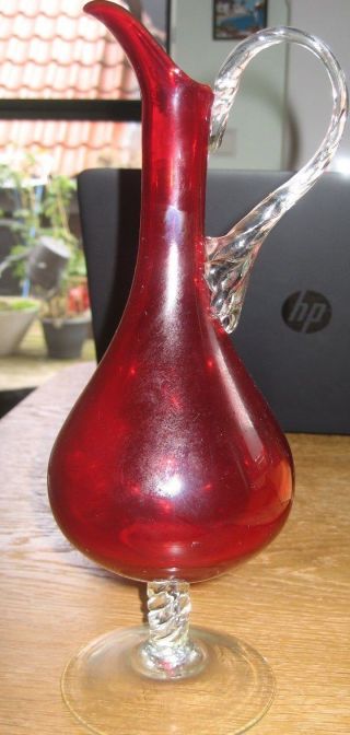 Rote Glasvase Blumenvase Henkelvase Karaffe Kristall? Mit Kristallfuss Und Henke Bild
