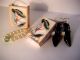 Schwarze Schuhe,  Kette,  Bilder Für Modeladen,  Puppenhaus 1:10 Nostalgieware, nach 1970 Bild 1