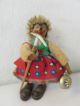 K47) Kleine Mucki Figur Peter Sehr Bespielt Bergsteigerin Mit Glocke 1950-1999 Bild 4