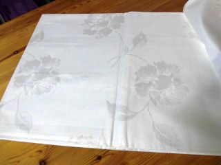 Damast - Bettbezug,  Weiß,  158 X 195 Cm,  Einwebmuster: Blumen,  Unbenutzt Bild