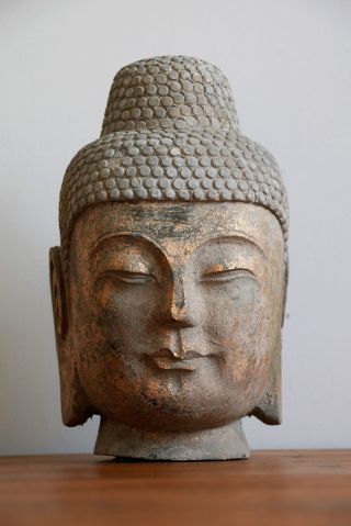 Buddha Kopf Steinbuddha Skulptur Aus Stein Granit Mit Goldfassung Antik Asien Bild