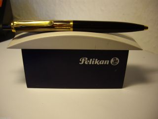 Kugelschreiber Pelikan Braun Gestreift In Bild