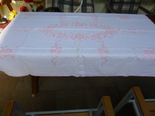 Alte Tischdecke Stickerei Handarbeit 160 X 110cm Baumwolle Weiß Rosa Kreuzstich Bild