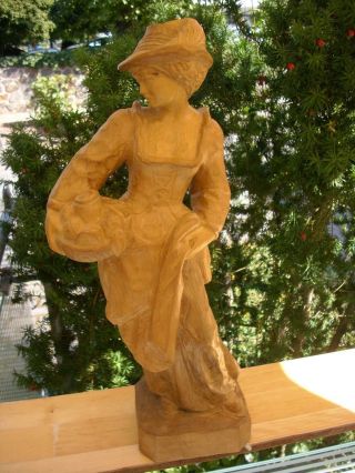 Gr.  Holzfigur - Heiligenfigur - Allegorie Sommer - Magd/frau Mit Obst - Geschnitzt - Deko Bild