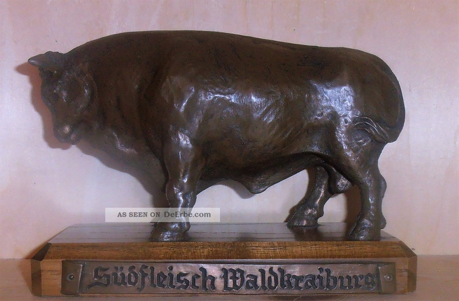 Südfleisch Waldkraiburg (stier - Rind - Ochse - Bulle) Skulptur Auf Sockel 1974 Metallobjekte Bild