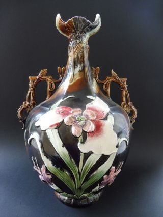 Große Majolika Jugendstil Prunkvase Pomp Vase Art Nouveau Floral Iris Flower I. Bild