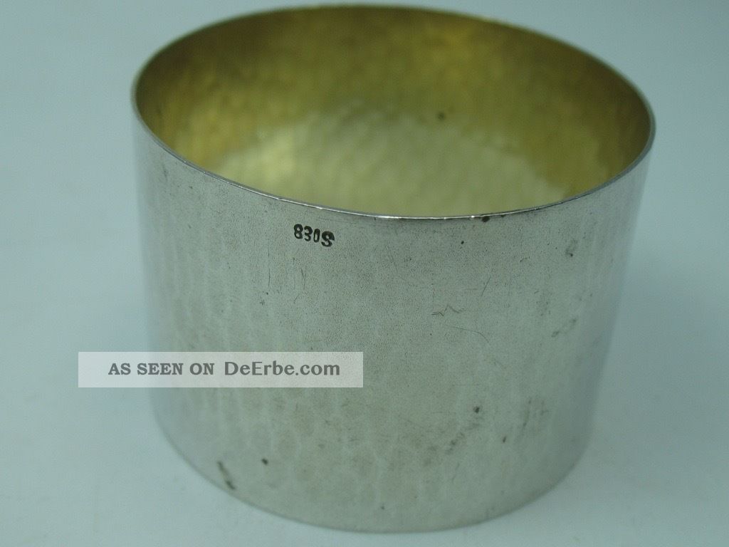 Klasse Großer Serviettenring In Hammerschlagoptik Aus 830 Silber Objekte vor 1945 Bild
