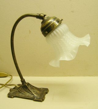 Tischlampe Mit Kippgelenk Jugendtsil Art Deco Bild