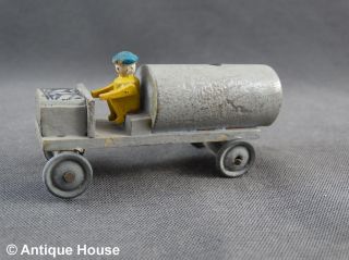 Erzgebirge Seiffen Alter Miniatur Lastwagen Lkw Transporter Milchwagen Bild