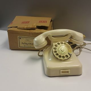 Altes Bakelit Post Telefon W48 Fernsprecher Wählscheibe Dfg Berlin Mit Ovp Bild