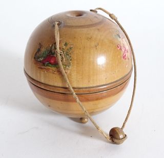 Antike Biedermeier Wollkugel Vor 1900 Strickkugel Aus Holz Stick Zubehör Rarität Bild