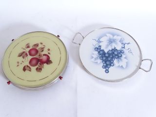 Paar Wunderschöne Art Déco Tortenplatten Mit Trauben Und Apfel Motiv Bild