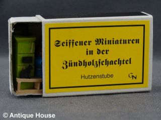Erzgebirge Volkskunst Seiffener Miniaturen In Der Zündholzschachtel Hutzenstube Bild